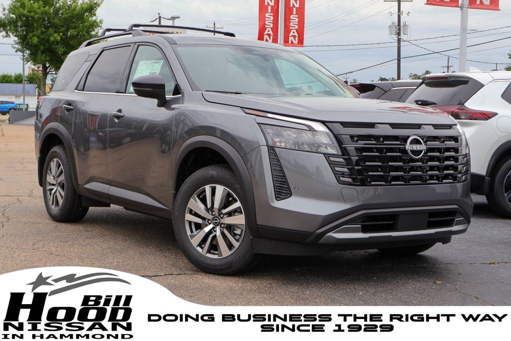 2026 Nissan Pathfinder SL 2WD's photo