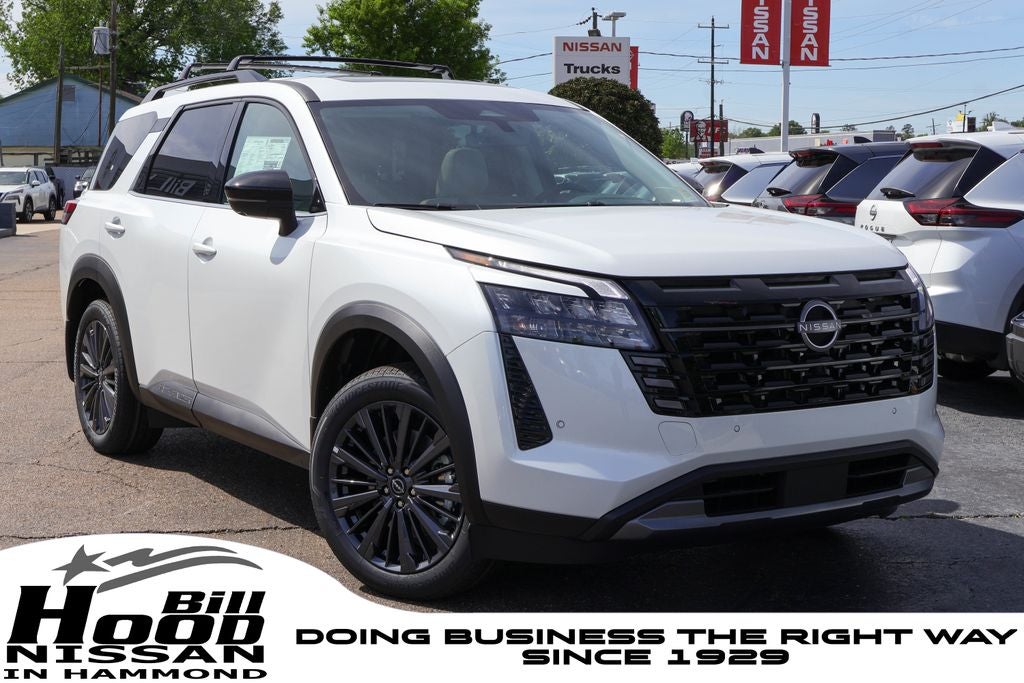 2026 Nissan Pathfinder SL