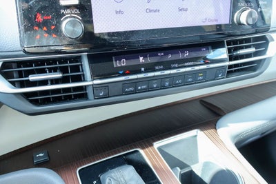 2022 Toyota Sienna XLE