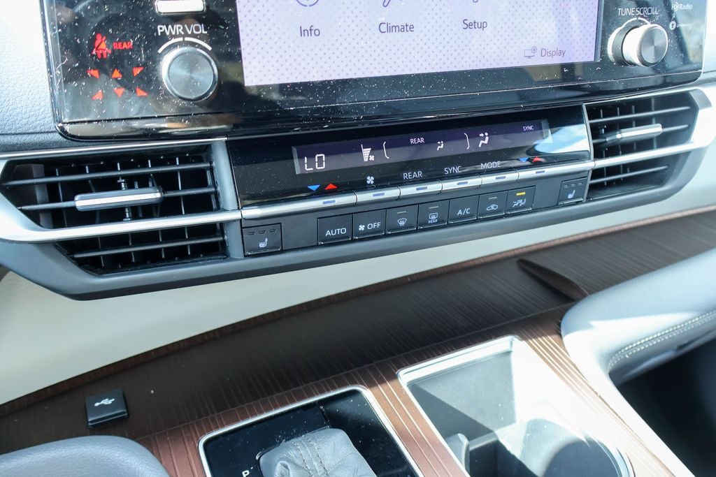 2022 Toyota Sienna XLE