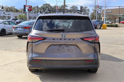 2022 Toyota Sienna XLE