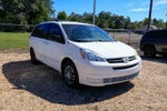 2004 Toyota Sienna Base
