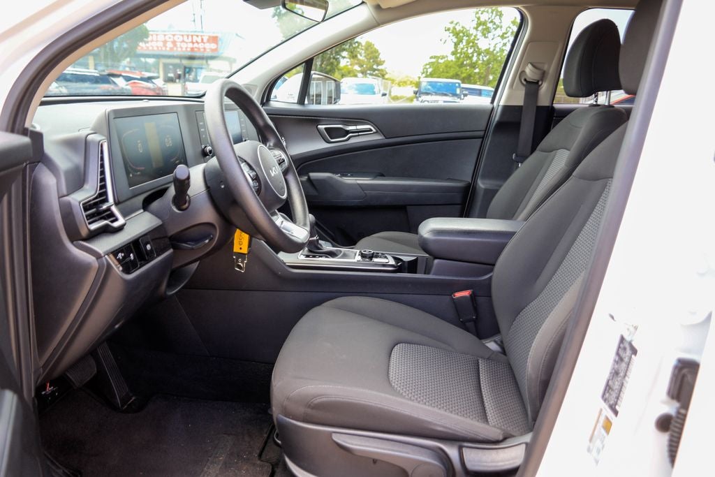 2025 Kia Sportage LX