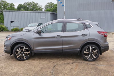2022 Nissan Rogue Sport SL