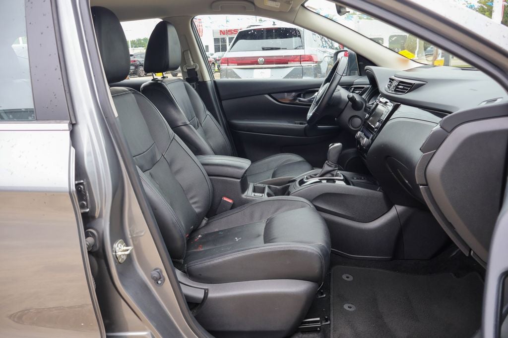 2022 Nissan Rogue Sport SL