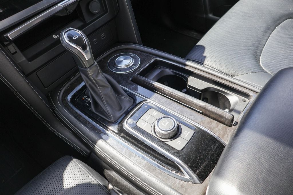 2024 INFINITI QX80 LUXE