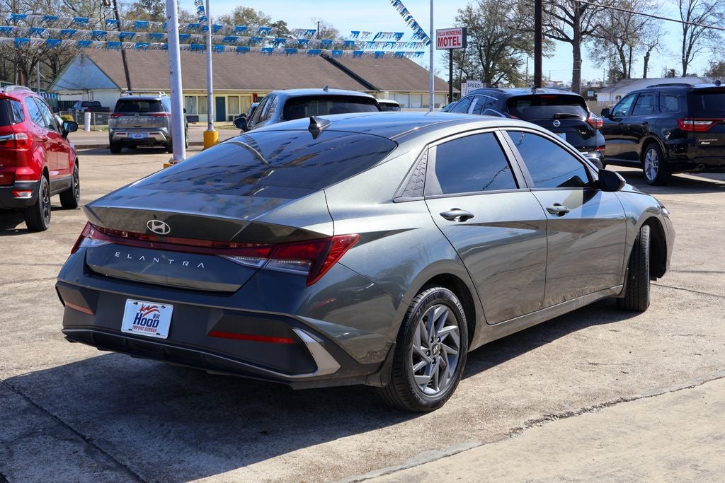 2024 Hyundai Elantra SEL