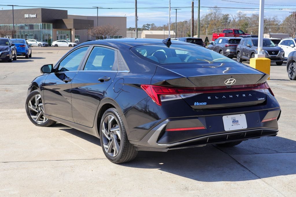 2024 Hyundai Elantra Limited