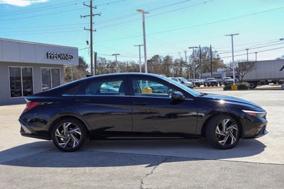 2024 Hyundai Elantra Limited