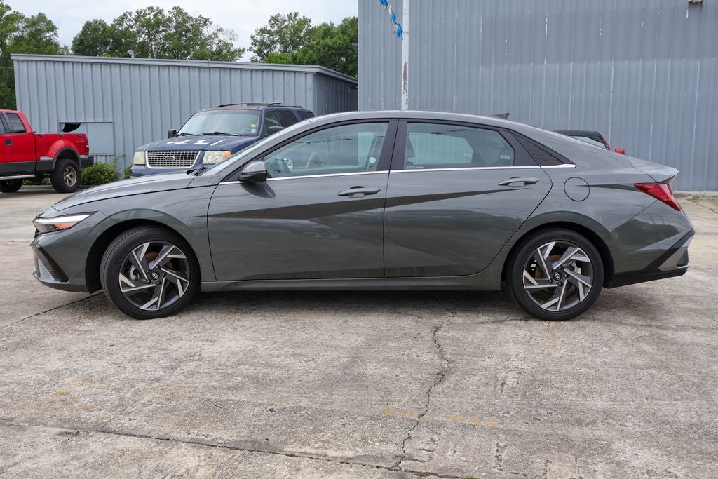 2025 Hyundai Elantra Limited