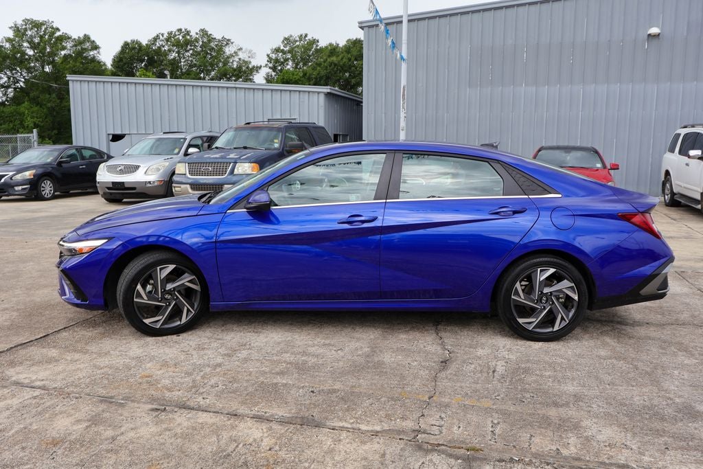 2025 Hyundai Elantra Limited