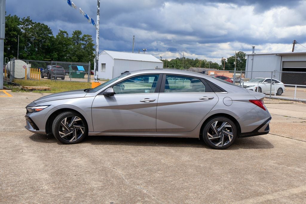 2024 Hyundai Elantra Limited