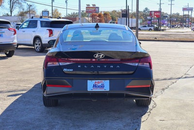 2025 Hyundai Elantra SEL Convenience