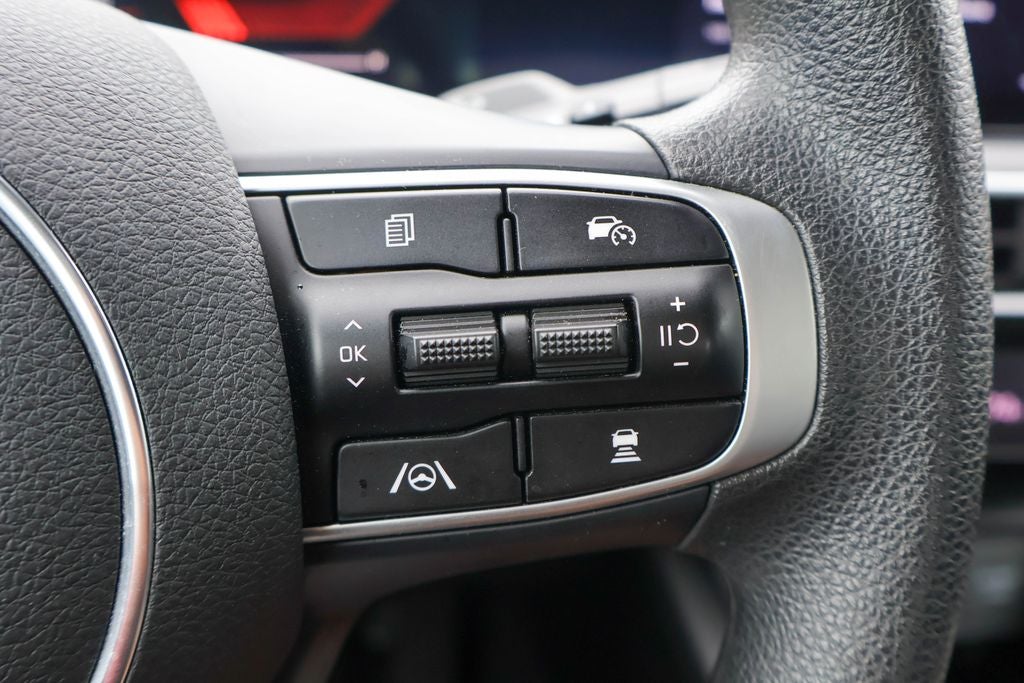 2025 Kia K5 LXS