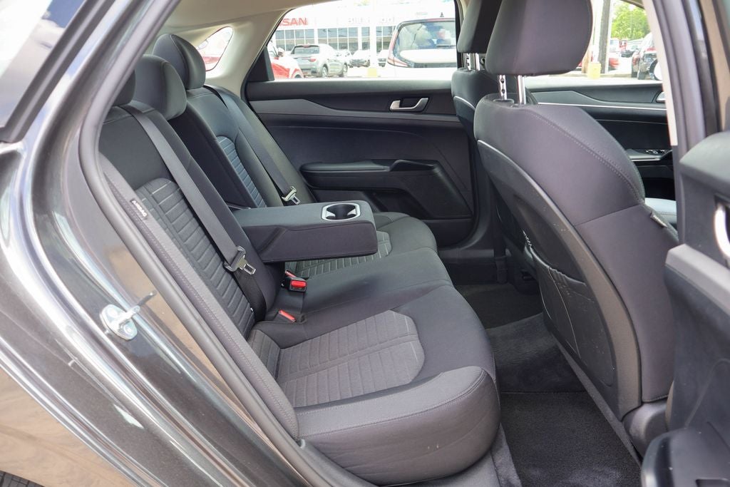 2025 Kia K5 LXS