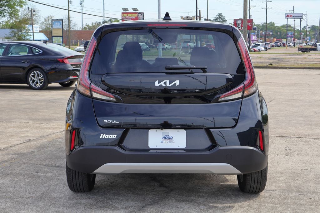 2025 Kia Soul Base