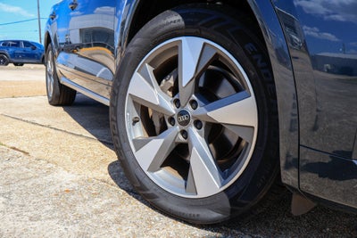 2023 Audi Q5 40 Premium Plus quattro